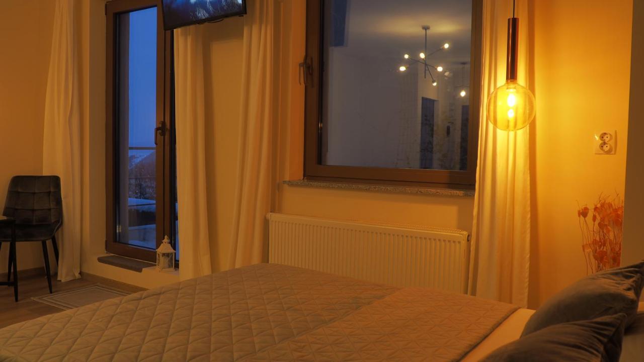 Seasons Sunrise Studio - Nature & View Braşov Esterno foto